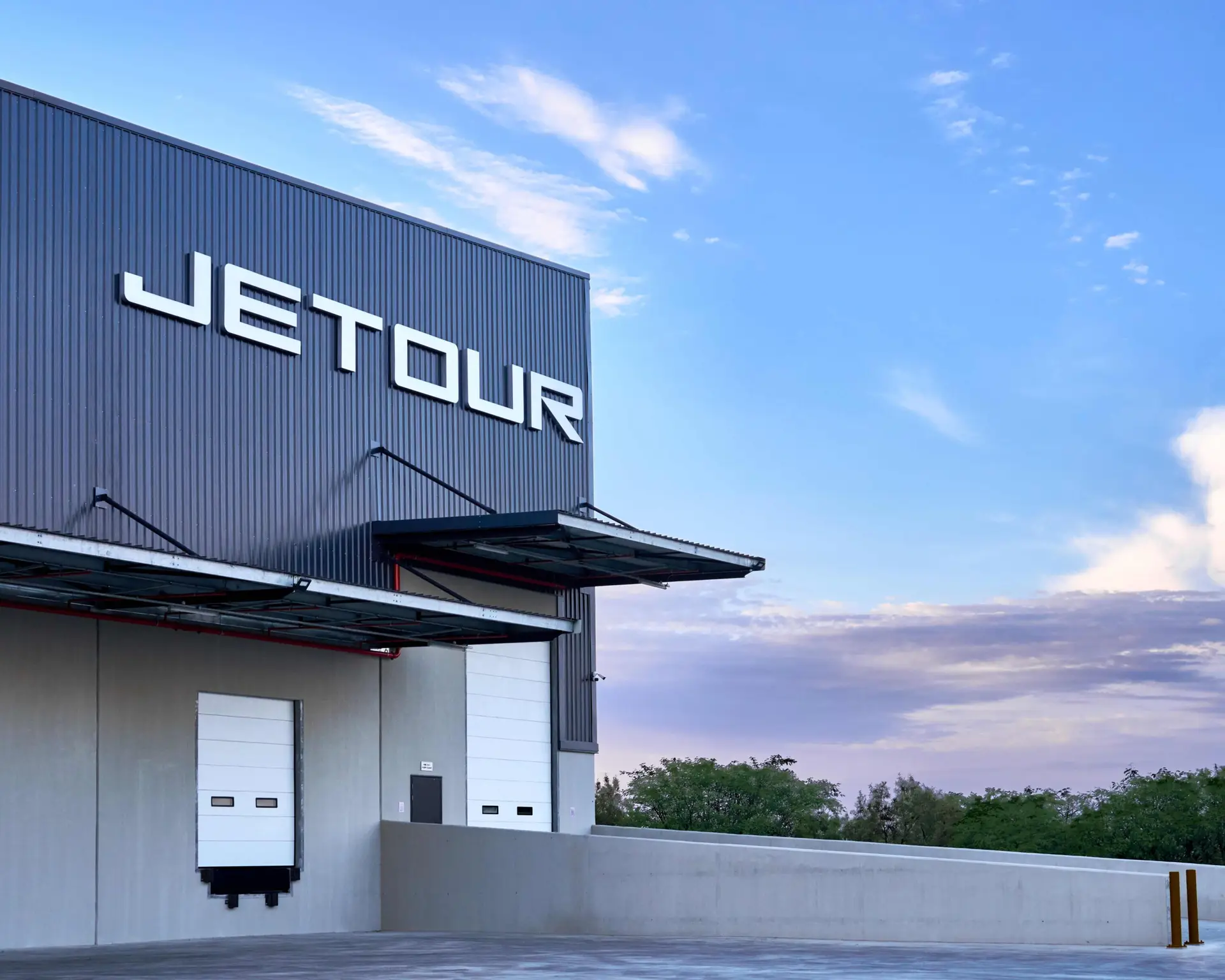Jetour South Africa builds long-term trust with customers and dealers by ensuring high-quality service and readily available parts